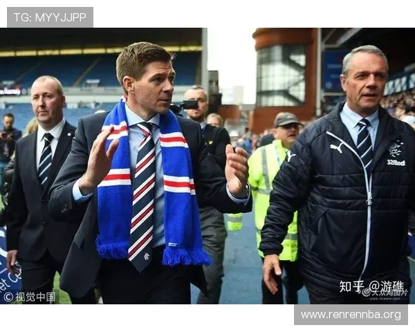 豪门体育解读豪门俱乐部的球迷文化与粉丝互动的成功案例 豪门体育解读豪门俱乐部的球迷文化与粉丝互动的成功案例